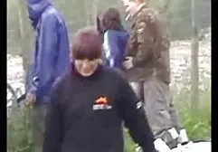 尝试在新的长袜的脚迷信女孩