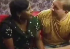 在老剧院的废墟性交俄罗斯美女