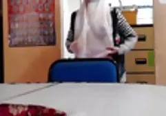 布鲁内特已经用自己的罂粟履行了对这个家伙的债务