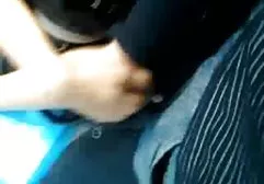 Dude Masturbates阴茎插入振动器