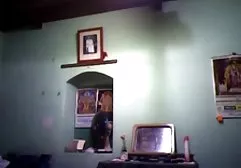 热的小鸡自慰说谎在长沙发