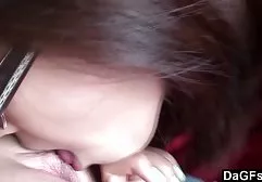 诱惑宝贝吮吸黑人情人的阴茎