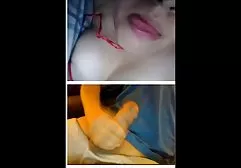小男猎人满足另一个战利品