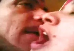 甜美的摩洛伊斯兰解放阵线与大胸部搞砸了
