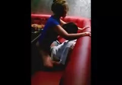 有大屁股的角质辣妹做同性恋性行为