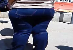来自热情的亚洲人的深口交